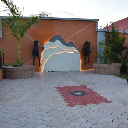Brand Hotel Dodoma Bagian luar foto