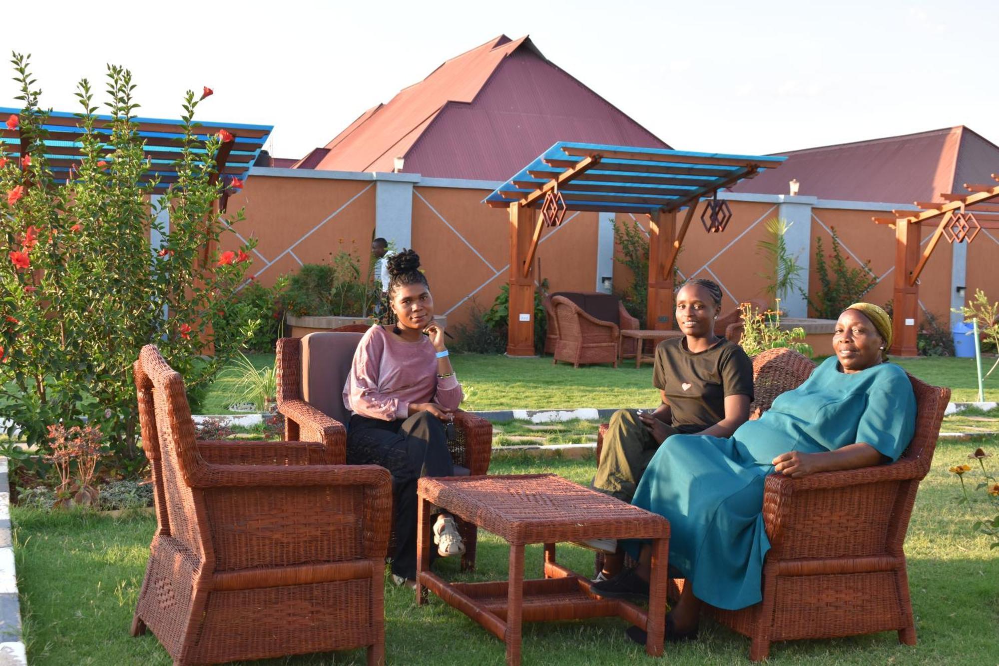 Brand Hotel Dodoma Bagian luar foto