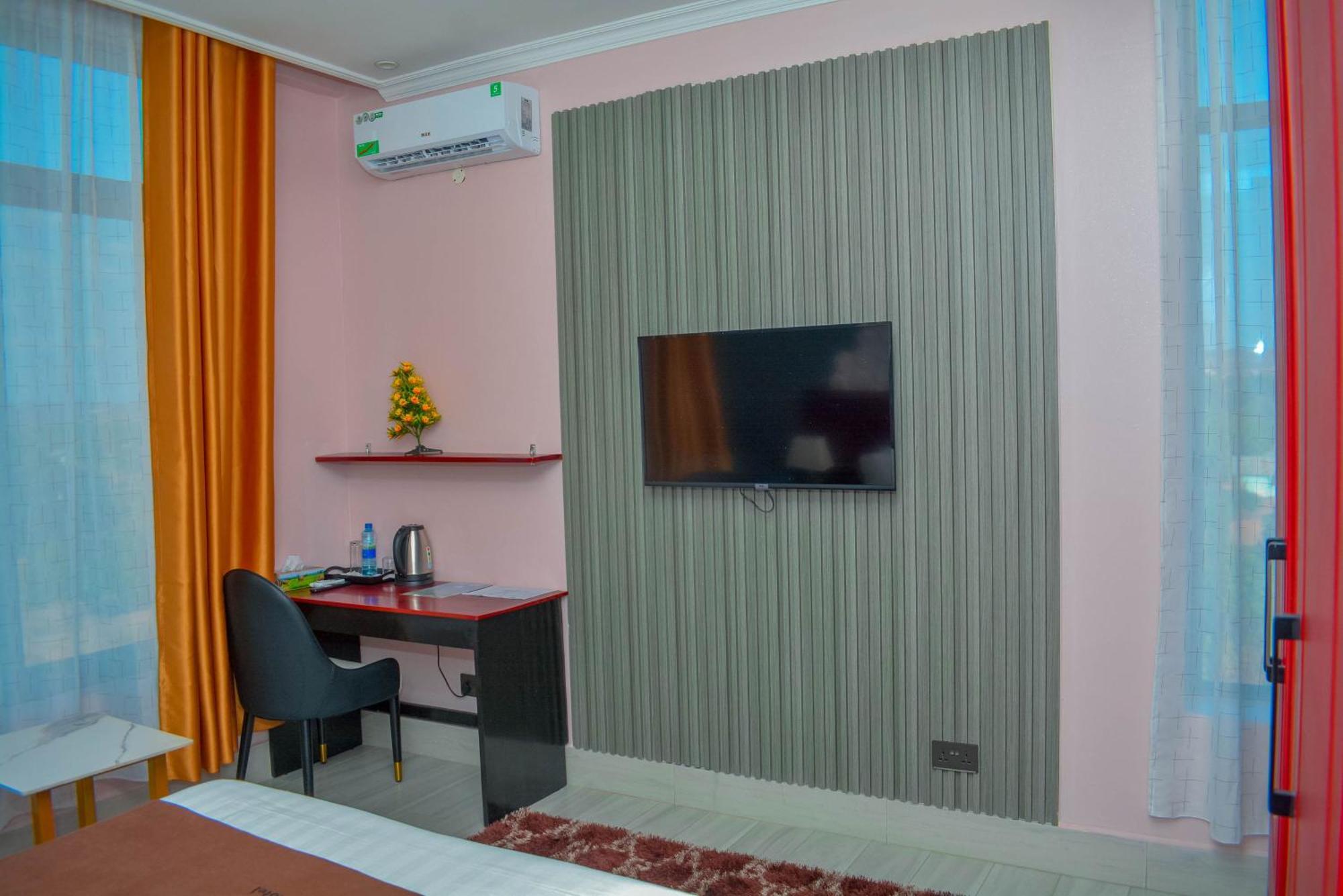 Brand Hotel Dodoma Bagian luar foto